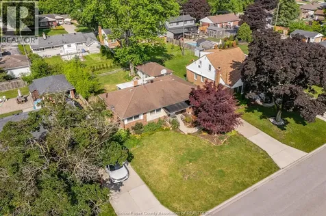 3063 Bruce Avenue Windsor ON N9E 1W3