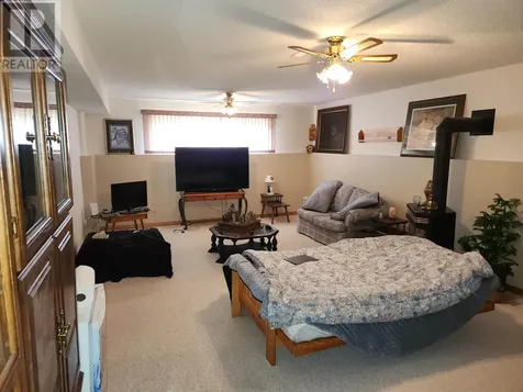 1589 Mountain Road Thunder Bay ON P7J 1C7
