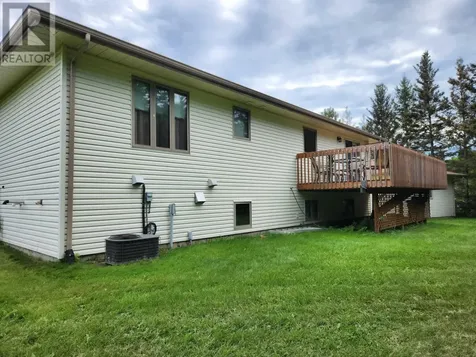 1589 Mountain Road Thunder Bay ON P7J 1C7