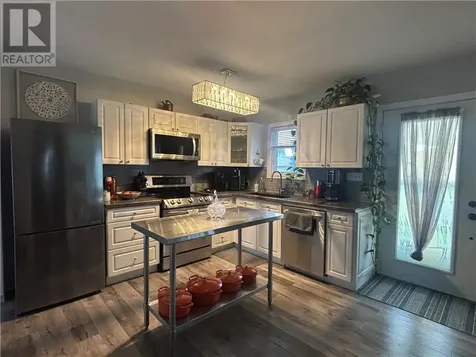 180 Landry Street Azilda ON P0M 1B0