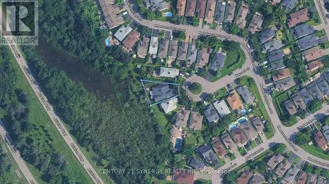 17 Warnock Way Ottawa ON K1J 1H1