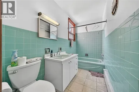 16 Mulberry Street Hamilton ON L8R 2C5