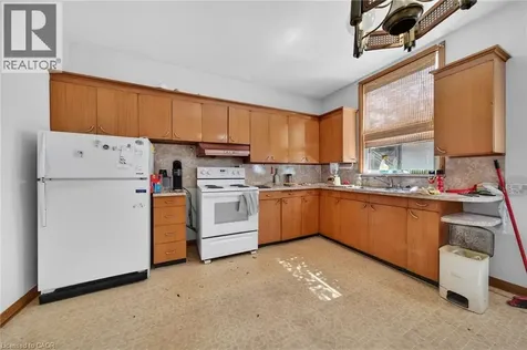16 Mulberry Street Hamilton ON L8R 2C5
