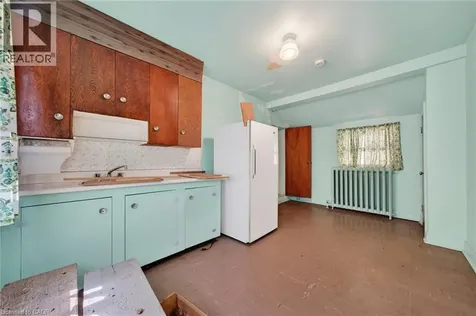 16 Mulberry Street Hamilton ON L8R 2C5