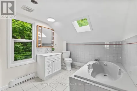 909 Mcdonald Avenue Kincardine ON N2Z 1A2