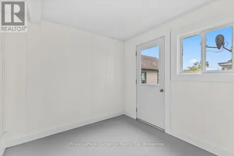 909 Mcdonald Avenue Kincardine ON N2Z 1A2