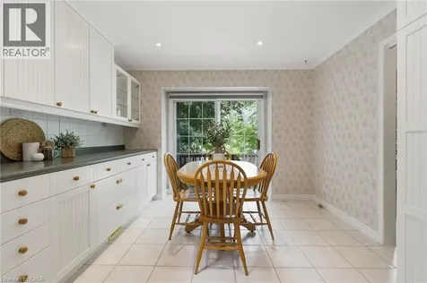 2241 Mansfield Drive Burlington ON L7P 3J3