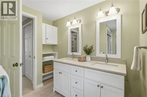 2241 Mansfield Drive Burlington ON L7P 3J3