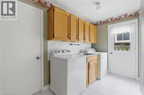 2241 Mansfield Drive Burlington ON L7P 3J3