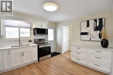 47 Odessa Street Stoney Creek ON L8J 1A3