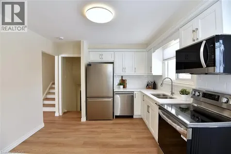 47 Odessa Street Stoney Creek ON L8J 1A3