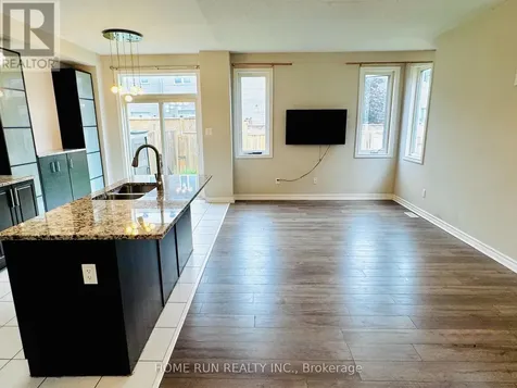 621 Lauraleaf Crescent Ottawa ON K2J 6G9