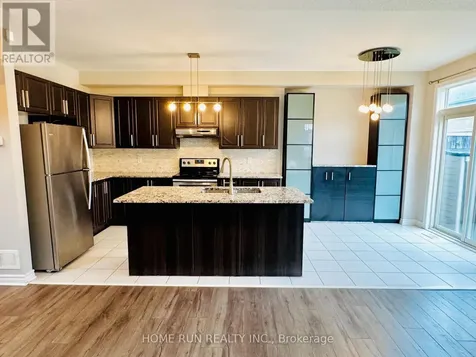 621 Lauraleaf Crescent Ottawa ON K2J 6G9
