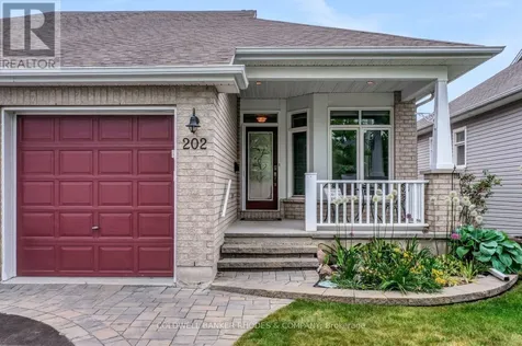 202 Bulrush Crescent Ottawa ON K1T 0E5