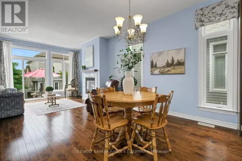 202 Bulrush Crescent Ottawa ON K1T 0E5