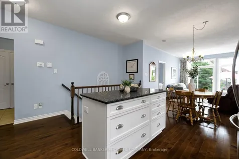 202 Bulrush Crescent Ottawa ON K1T 0E5