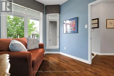 202 Bulrush Crescent Ottawa ON K1T 0E5