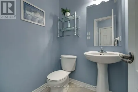 202 Bulrush Crescent Ottawa ON K1T 0E5