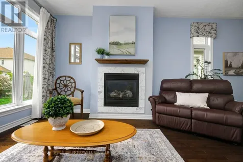 202 Bulrush Crescent Ottawa ON K1T 0E5