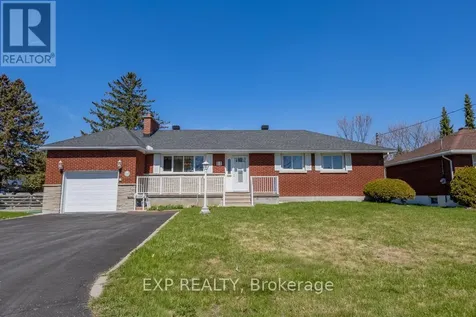 11 Donna Street Ottawa ON K2G 2V5