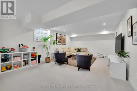 342 Finial Way Ottawa ON K2J 6V9