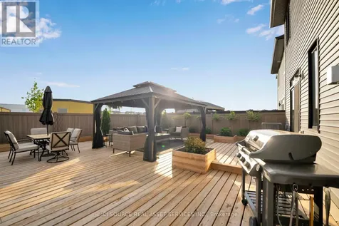 342 Finial Way Ottawa ON K2J 6V9