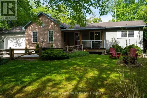 719 York Avenue North South Bruce Peninsula ON N0H 2G0