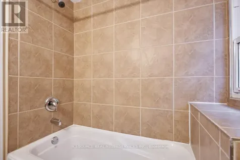 113 Fairmont Avenue Ottawa ON K1Y 1X7