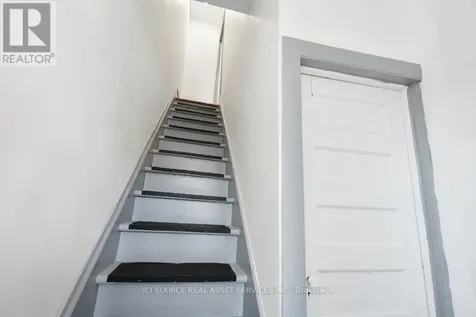 113 Fairmont Avenue Ottawa ON K1Y 1X7