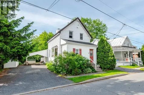 10 Smith Avenue Cornwall ON K6J 1E9