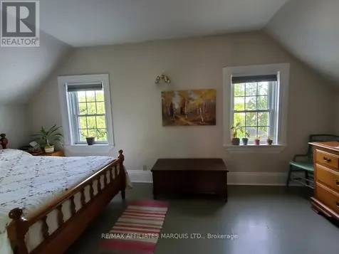 10 Smith Avenue Cornwall ON K6J 1E9