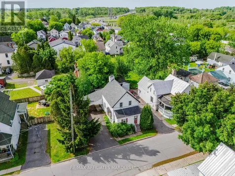 10 Smith Avenue Cornwall ON K6J 1E9
