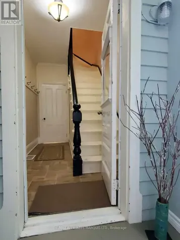 10 Smith Avenue Cornwall ON K6J 1E9