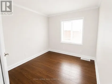 132 Elmwood Road Oakville (co Central) ON L6K 2A7