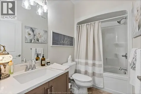 237 Livingstone Amherstburg ON N9V 0H1
