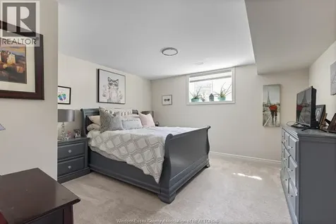 237 Livingstone Amherstburg ON N9V 0H1