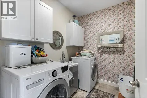 237 Livingstone Amherstburg ON N9V 0H1