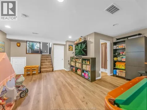 2670 Maitland Avenue Windsor ON N8P 1Y9