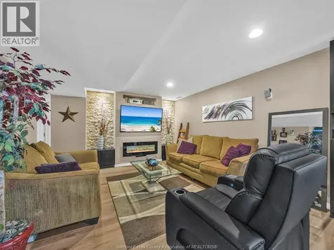 2670 Maitland Avenue Windsor ON N8P 1Y9
