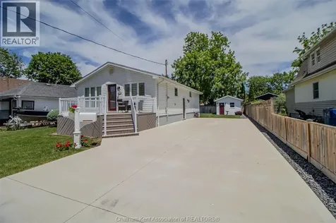 45 Berry Street Chatham ON N7M 3B2