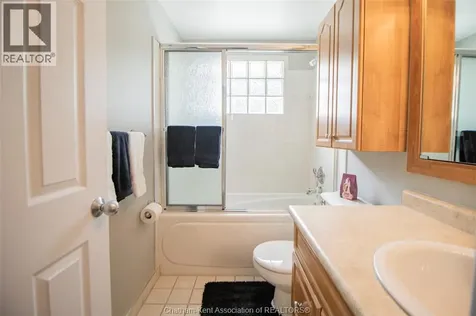 45 Berry Street Chatham ON N7M 3B2