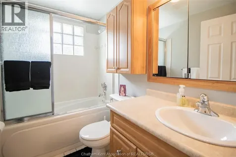45 Berry Street Chatham ON N7M 3B2