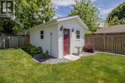 45 Berry Street Chatham ON N7M 3B2