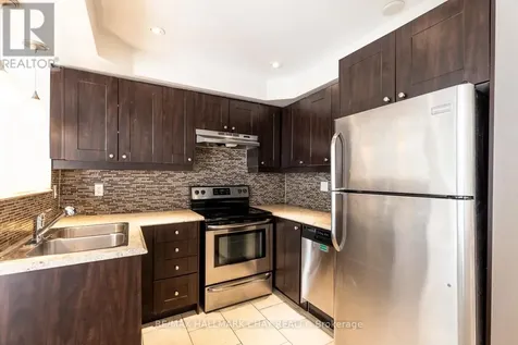 12 Lankin Boulevard Orillia ON L3V 6T2