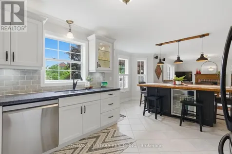 52 Alsop Place Uxbridge ON L9P 1X1