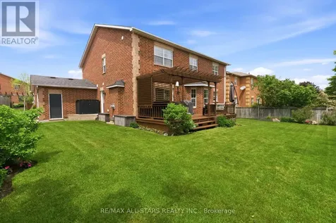 52 Alsop Place Uxbridge ON L9P 1X1