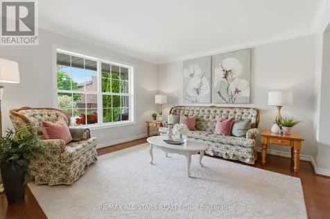 52 Alsop Place Uxbridge ON L9P 1X1