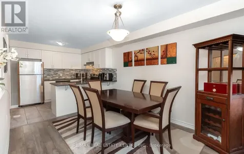 1084 Silk Street Pickering ON L1X 0E8