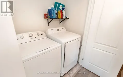 1084 Silk Street Pickering ON L1X 0E8