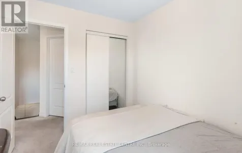 1084 Silk Street Pickering ON L1X 0E8